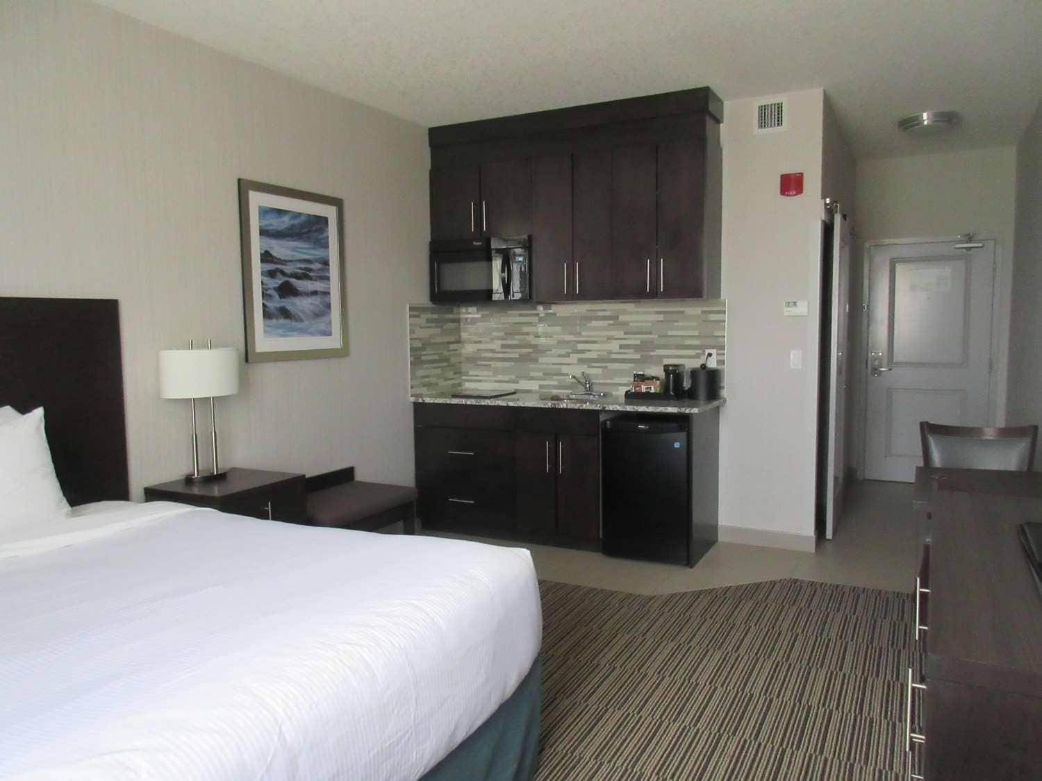 Best Western Plus Airdrie Gateway Exterior foto
